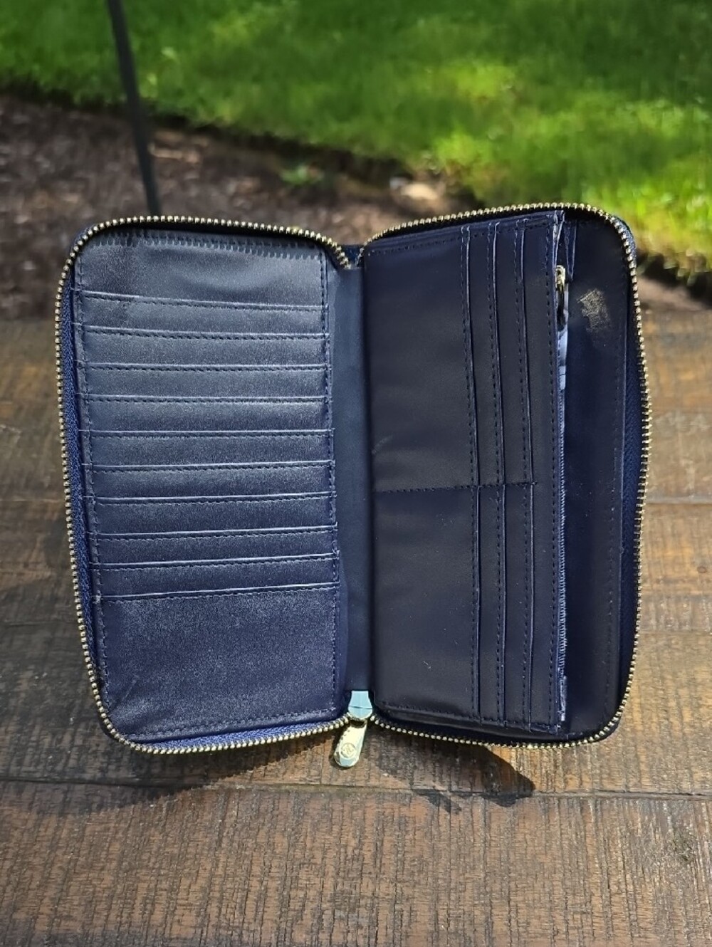 Adrienne Vittadini Navy Blue Velvet Zip Wallet - Picture 4 of 5
